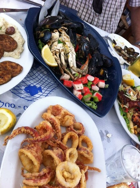 Cozy traditional taverna in Athens